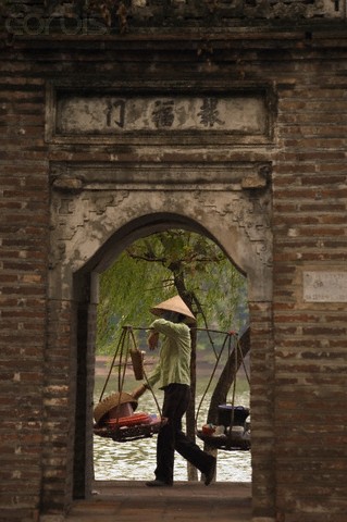 Khoảnh khắc yên bình ở tháp Hòa Phong